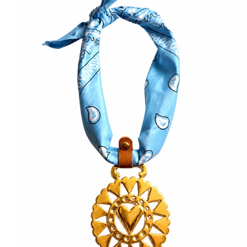 Gold Brass Vintage English horse medallion necklace. Inner changeable Scarf
